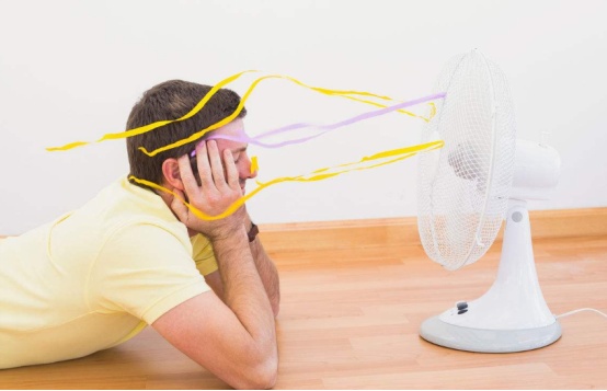 电风扇对着窗外吹除甲醛_表白神器风扇原理_电风扇最佳使用方法