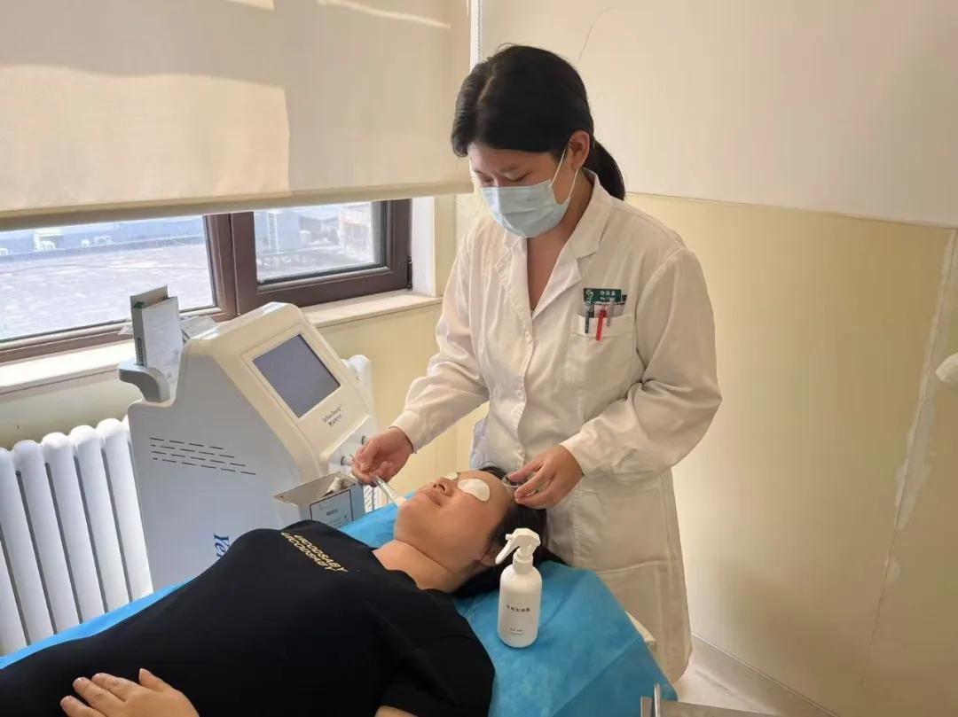 痤疮中医治疗_青春痘皮肤病_痤疮分级与症状