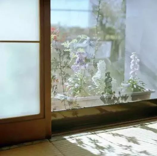 逆向思维_生活逆向思维应用故事_换个角度看问题