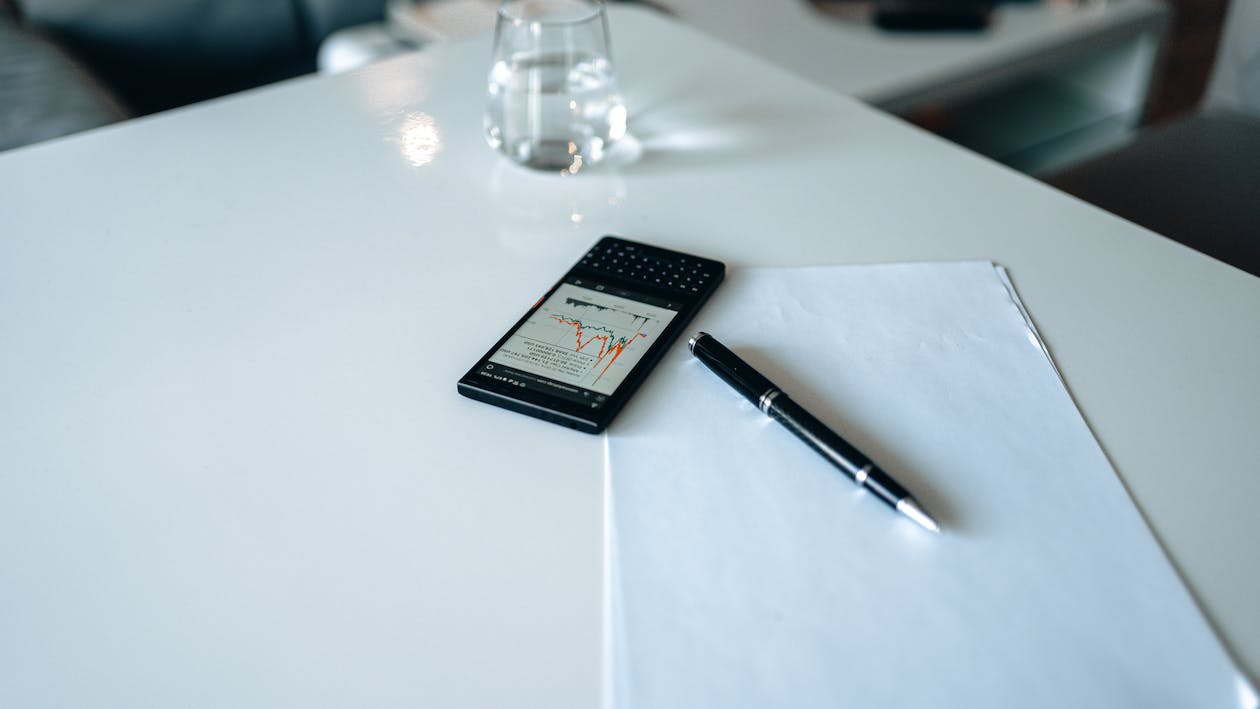 黑科技小工具 好莱坞老电影有声小说大全 Logo设计_生活黑科技应用