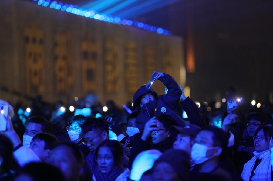 郑州地铁跨年夜运营延长_郑州跨年旅游活动2024_郑州晚报地铁报 生活 应用 app