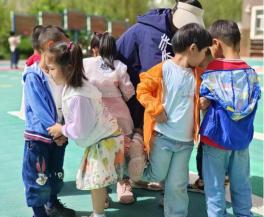 传承民间体育游戏活动_碱柜幼儿园民间体育游戏_大班民间游戏专题