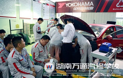 湖南万通汽修_湖南万通汽修学校金牌讲师常镇汽车美容装潢讲座_汽车检测与运营工程师专业学习经验分享