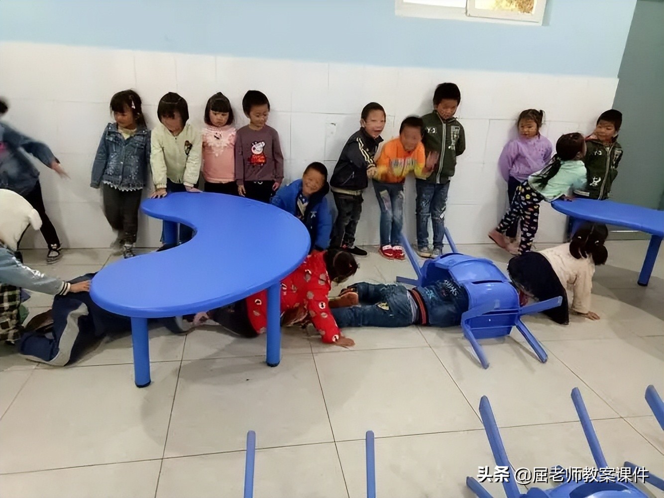 幼儿集体活动游戏设计_小班游戏专题小结_幼儿观察力培养游戏