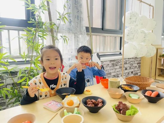 幼儿园区域游戏指导_幼儿园游戏观摩评析_小班游戏专题小结