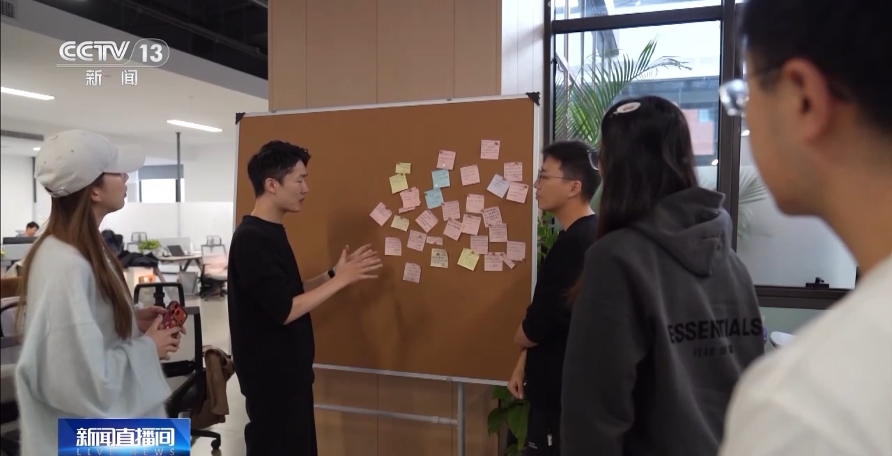 网络改变生活有什么应用_科技改变生活新体验_中国超大规模市场优势