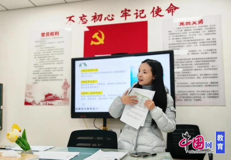 角色游戏中的教师观察策略_幼儿角色游戏观察指导_幼儿园游戏专题总结