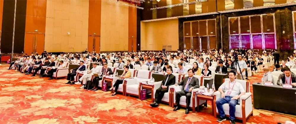 青春痘最好的皮肤病医院_皮肤科学术会议_昆明皮肤病专科医院