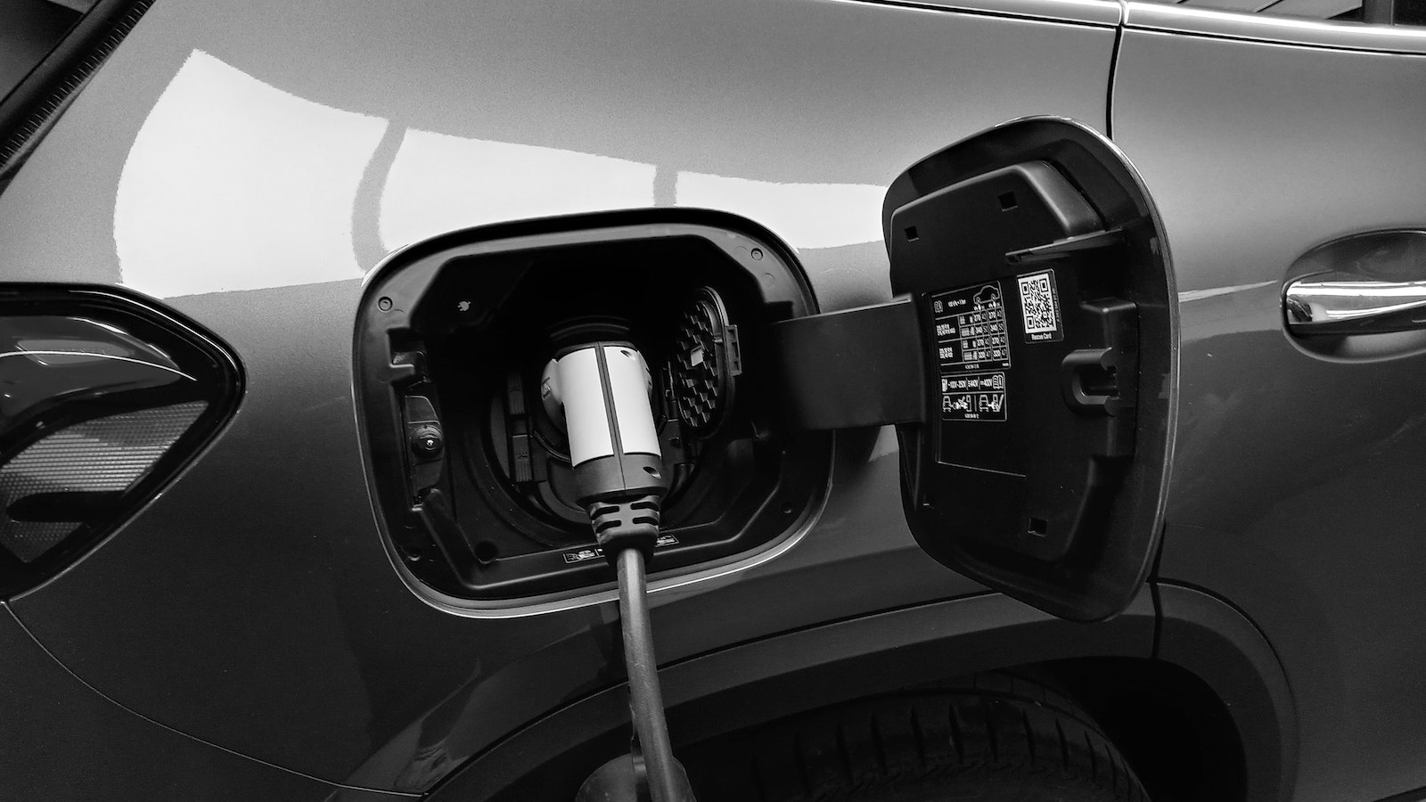 开·云app体育登录入口 有没有无线充电技术可以用于电动汽车