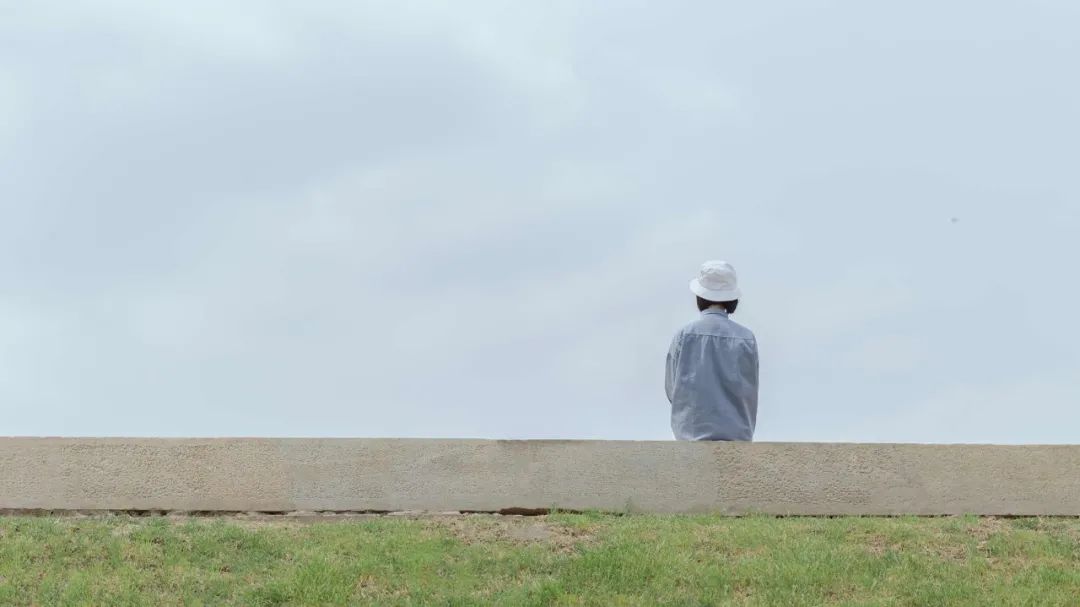 换个角度看问题_生活逆向思维应用故事_逆向思维解决问题