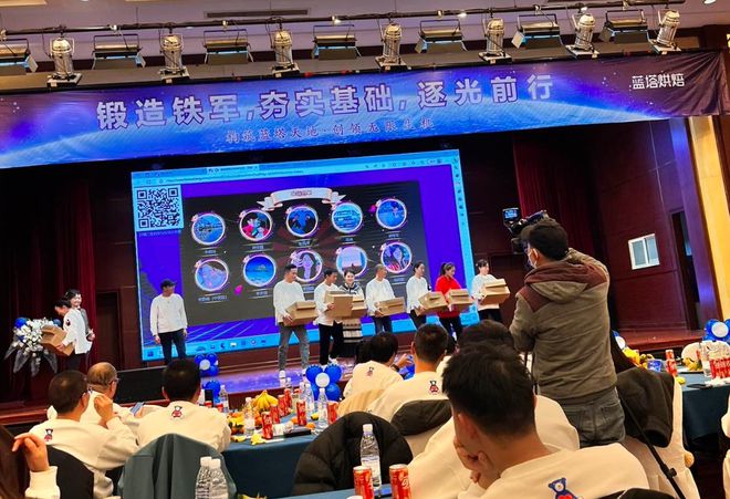 免费的大屏互动游戏_手机与大屏幕互动游戏免费_免费大屏互动游戏软件